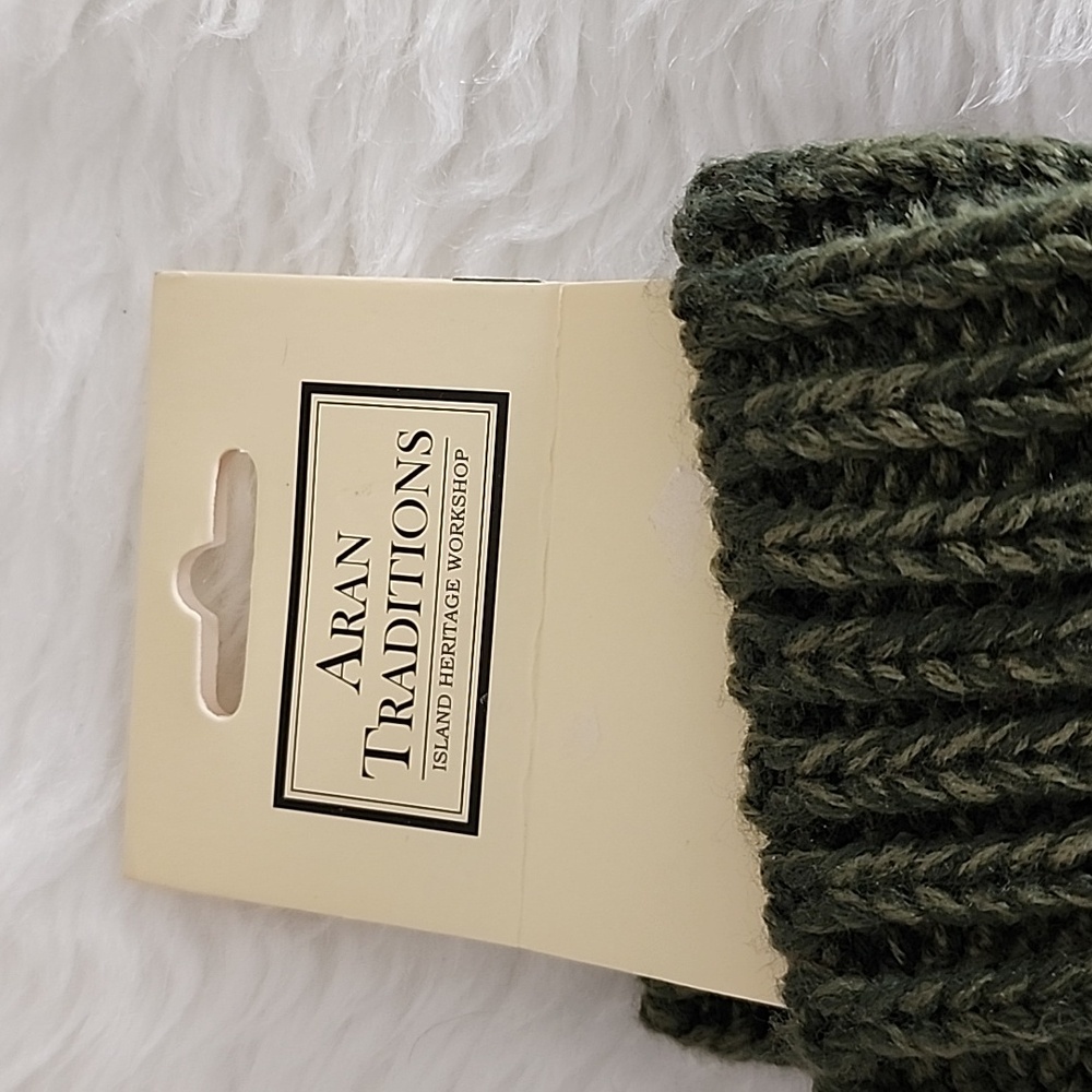 Aran Traditions Green Fingerless Gloves Brand New - Picture 3 of 4